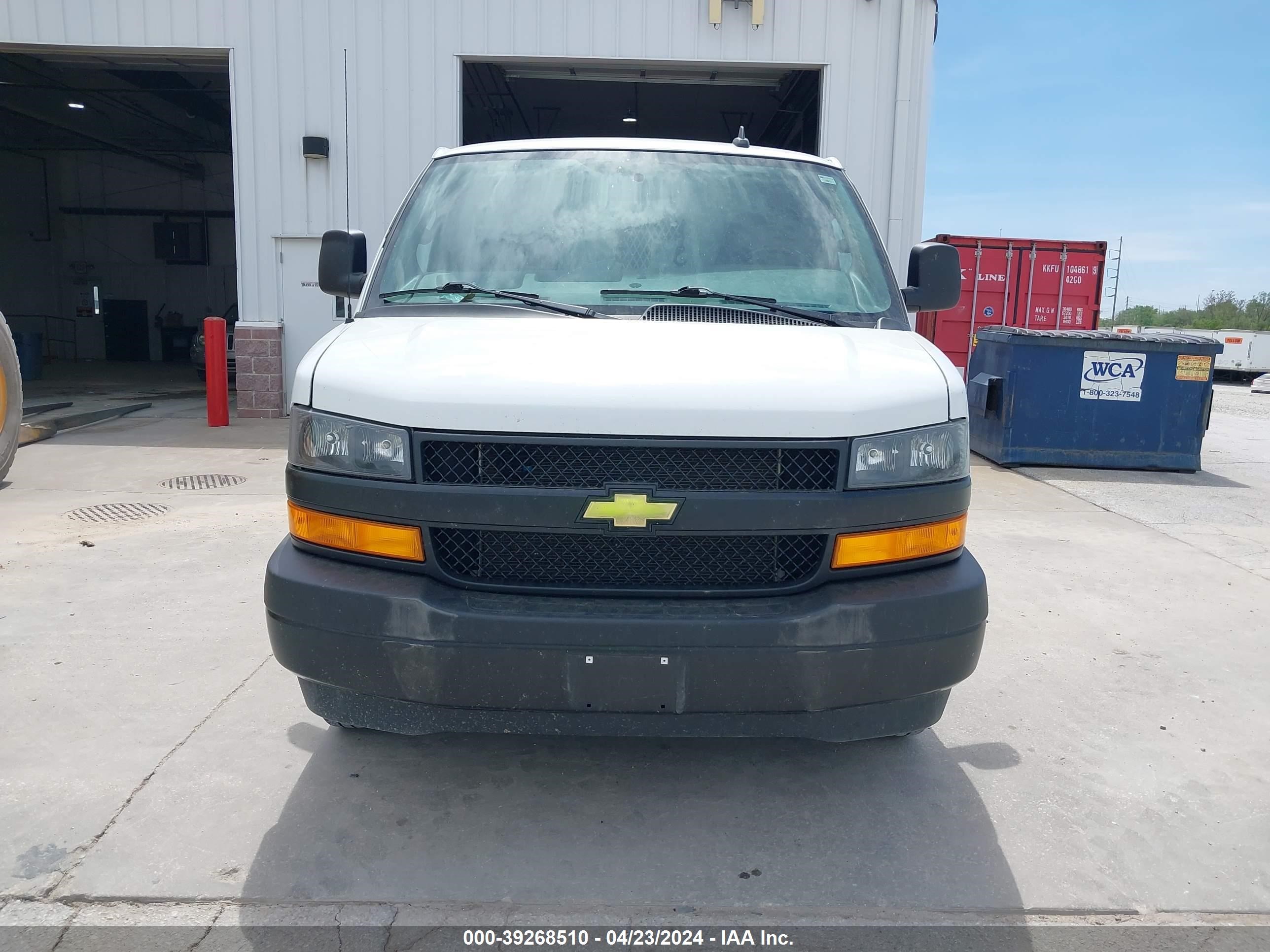 Photo 11 VIN: 1GCWGBFP6N1232092 - CHEVROLET EXPRESS 