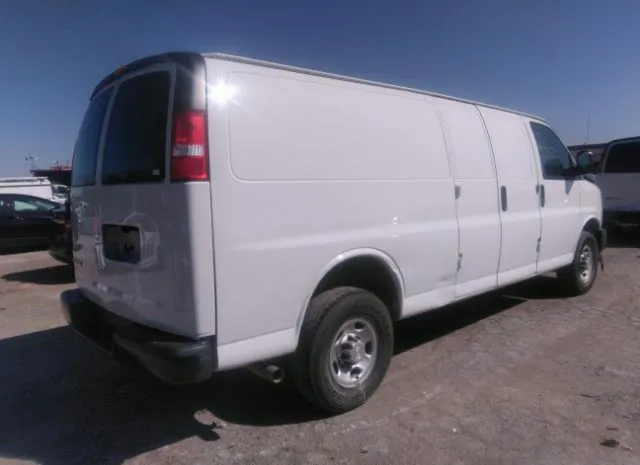 Photo 3 VIN: 1GCWGBFP7K1167359 - CHEVROLET EXPRESS CARGO VAN 