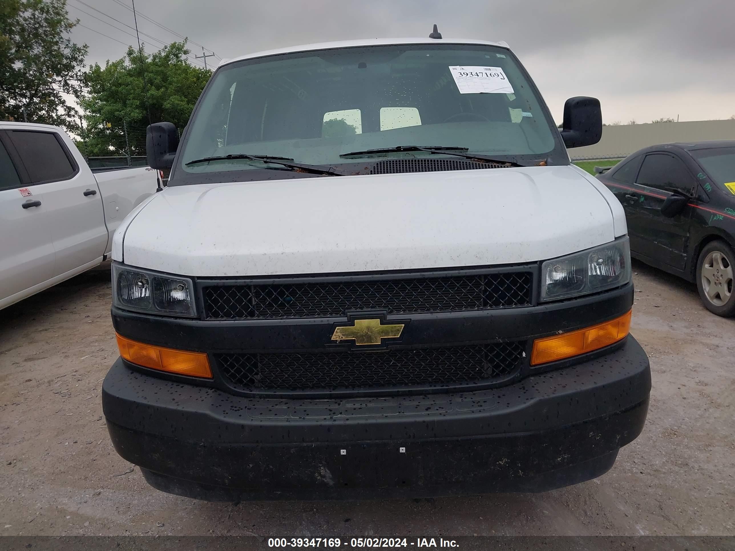 Photo 11 VIN: 1GCWGBFP7N1235065 - CHEVROLET EXPRESS 