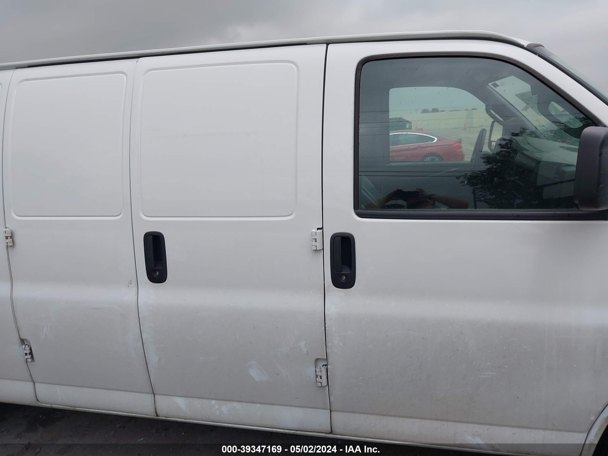 Photo 12 VIN: 1GCWGBFP7N1235065 - CHEVROLET EXPRESS 