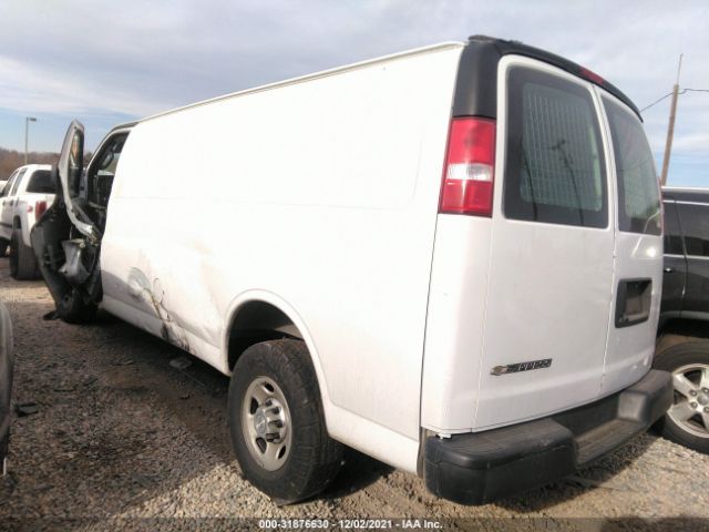 Photo 2 VIN: 1GCWGBFP9J1333881 - CHEVROLET EXPRESS CARGO VAN 