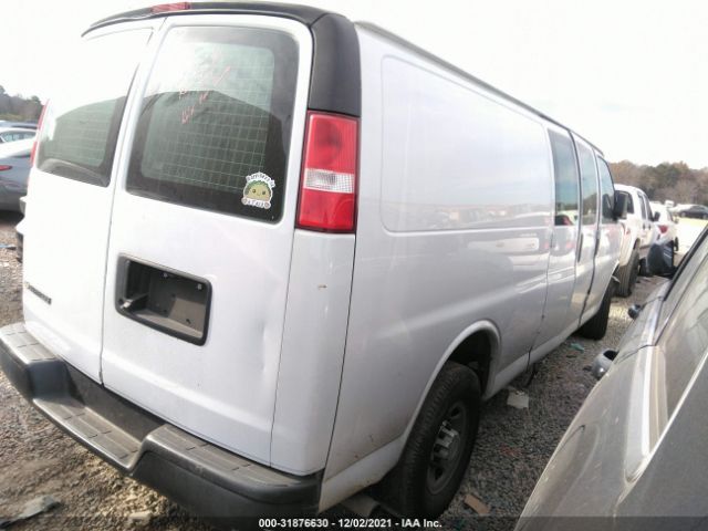 Photo 3 VIN: 1GCWGBFP9J1333881 - CHEVROLET EXPRESS CARGO VAN 