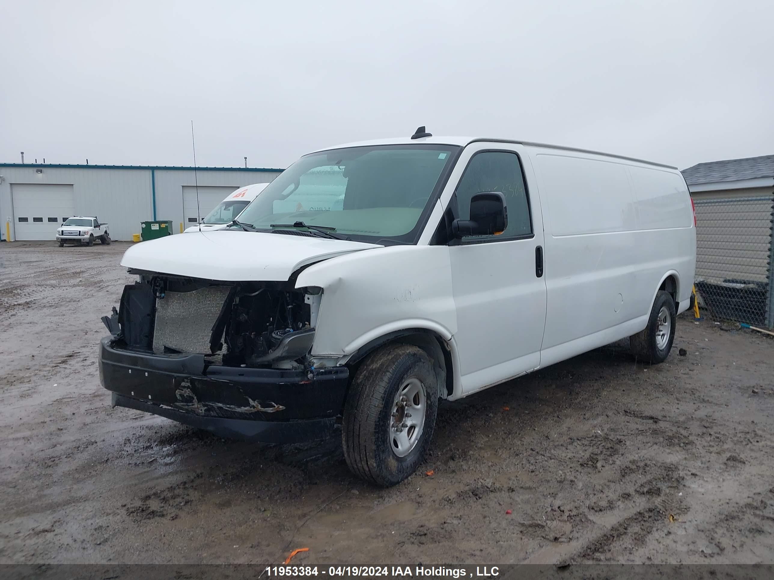 Photo 1 VIN: 1GCWGBFP9L1119945 - CHEVROLET EXPRESS 