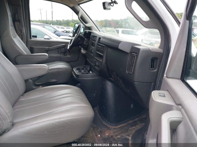 Photo 4 VIN: 1GCWGBFPXK1338847 - CHEVROLET EXPRESS 