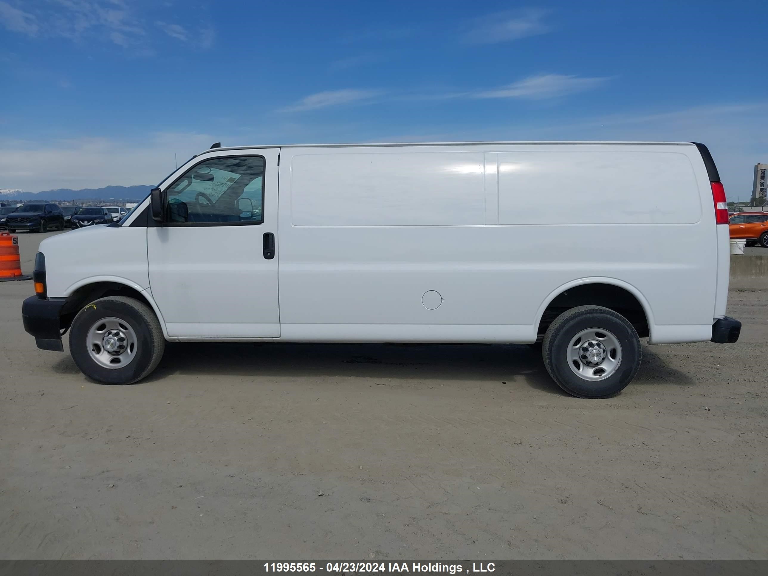 Photo 13 VIN: 1GCWGBFPXM1148470 - CHEVROLET EXPRESS 