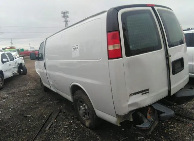 Photo 2 VIN: 1GCWGFBA0D1115082 - CHEVROLET EXPRESS CARGO VAN 