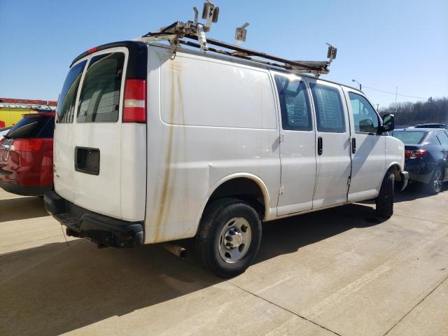 Photo 2 VIN: 1GCWGFBA1B1162005 - CHEVROLET EXPRESS 