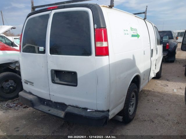 Photo 3 VIN: 1GCWGFBA2D1111275 - CHEVROLET EXPRESS 2500 