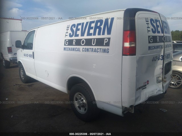 Photo 2 VIN: 1GCWGFBA3E1113246 - CHEVROLET EXPRESS CARGO VAN 