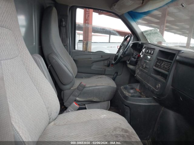 Photo 4 VIN: 1GCWGFBA4B1166338 - CHEVROLET EXPRESS 2500 