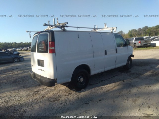 Photo 3 VIN: 1GCWGFBA7D1177627 - CHEVROLET EXPRESS CARGO VAN 