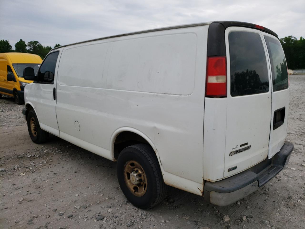 Photo 1 VIN: 1GCWGFBA8B1105395 - CHEVROLET EXPRESS 