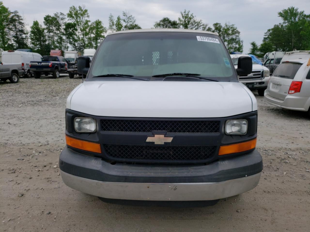 Photo 4 VIN: 1GCWGFBA8B1105395 - CHEVROLET EXPRESS 