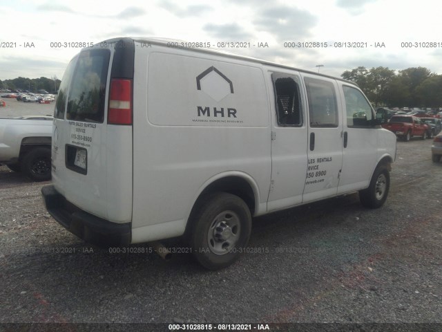 Photo 3 VIN: 1GCWGFBA8B1110421 - CHEVROLET EXPRESS CARGO VAN 