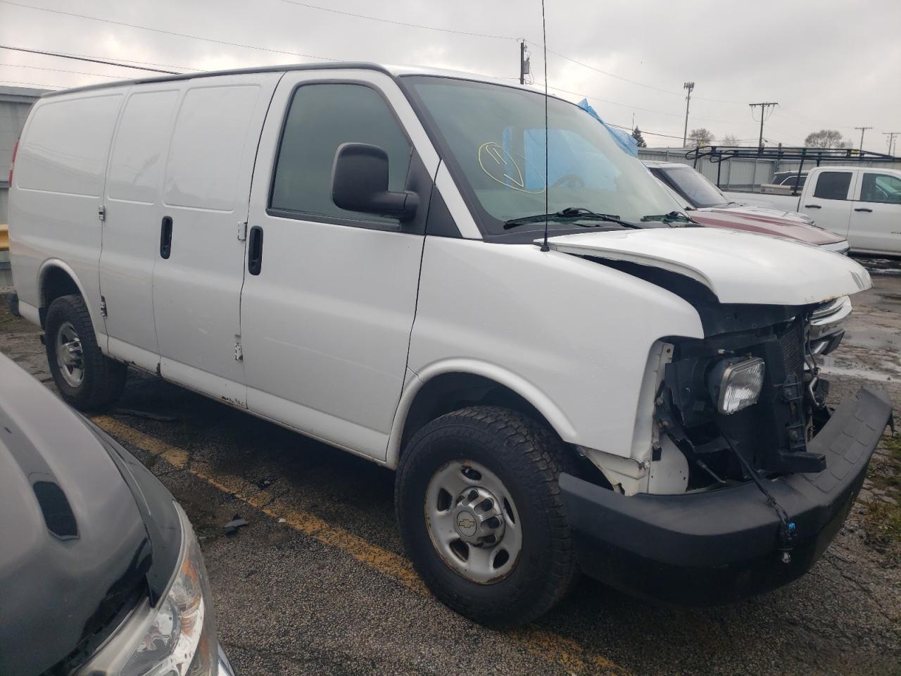 Photo 3 VIN: 1GCWGFBA9B1167260 - CHEVROLET EXPRESS 