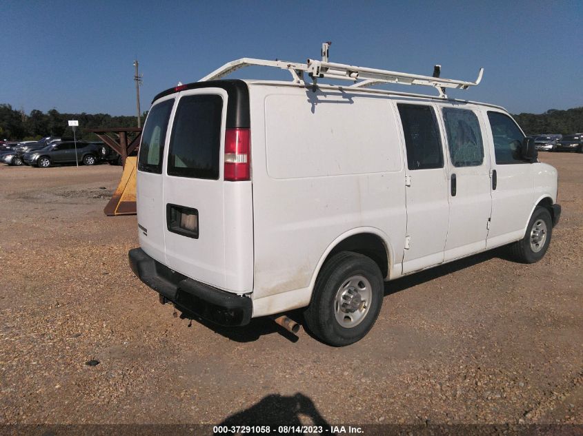 Photo 3 VIN: 1GCWGFBA9C1164960 - CHEVROLET EXPRESS 