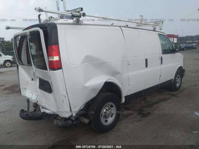 Photo 3 VIN: 1GCWGFBA9D1187060 - CHEVROLET EXPRESS CARGO VAN 