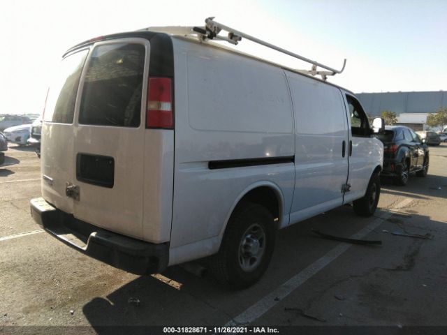 Photo 3 VIN: 1GCWGFBA9E1105023 - CHEVROLET EXPRESS CARGO VAN 