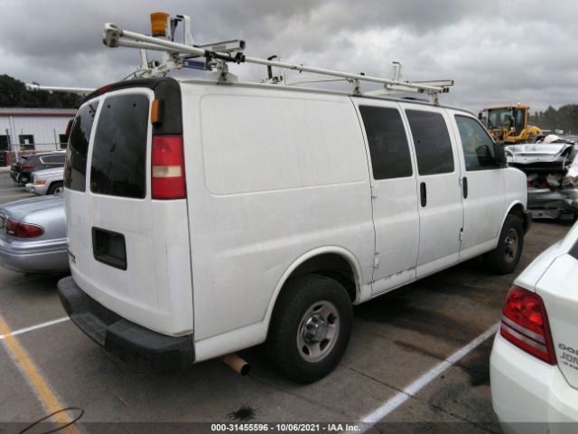 Photo 3 VIN: 1GCWGFBAXB1103339 - CHEVROLET EXPRESS CARGO VAN 