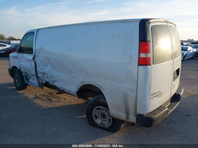 Photo 2 VIN: 1GCWGFBAXB1115524 - CHEVROLET EXPRESS 2500 