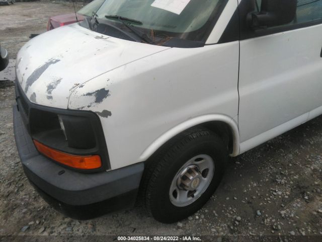 Photo 1 VIN: 1GCWGFCA0B1164827 - CHEVROLET EXPRESS CARGO VAN 