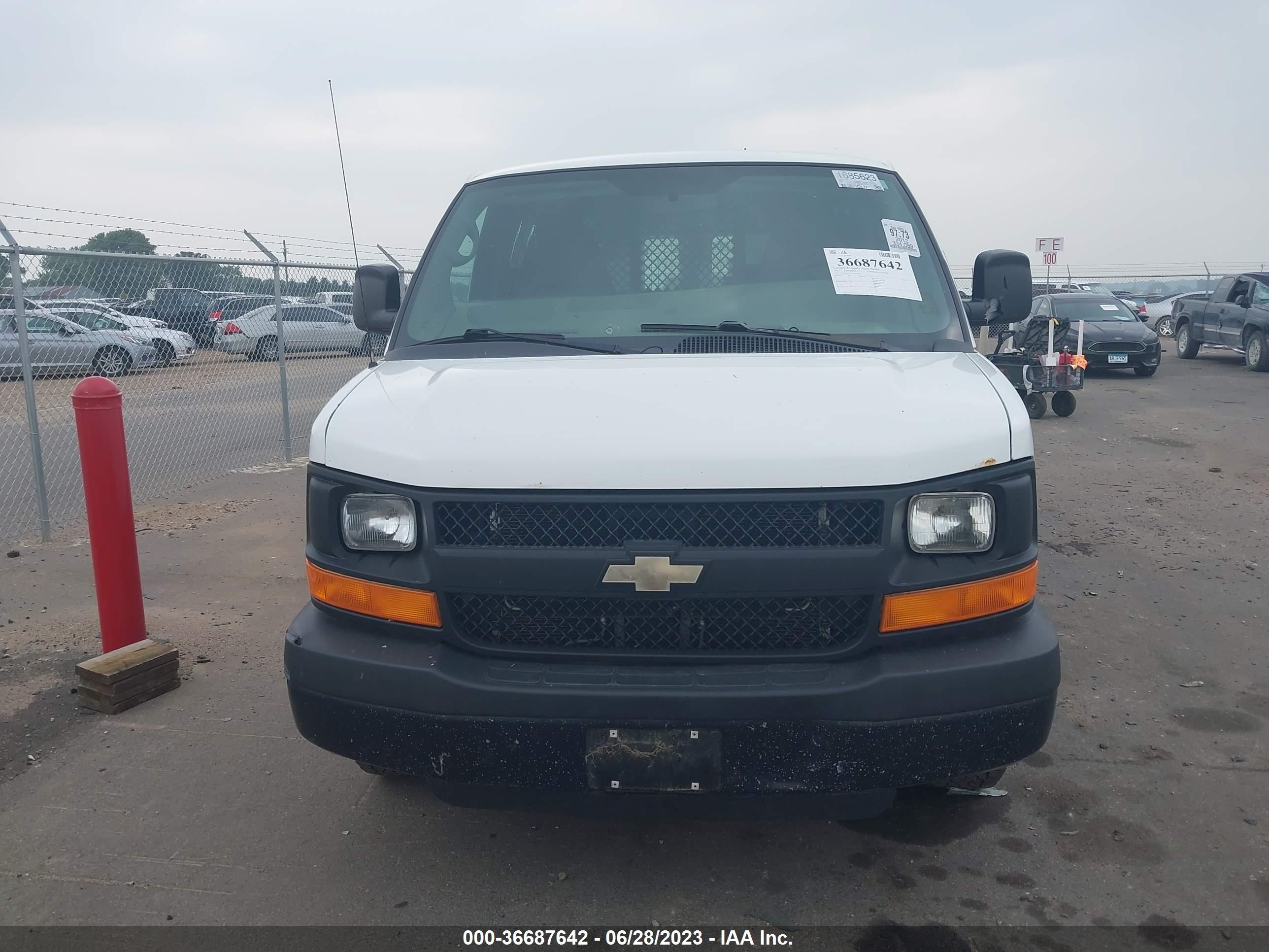 Photo 11 VIN: 1GCWGFCA0C1192788 - CHEVROLET EXPRESS 