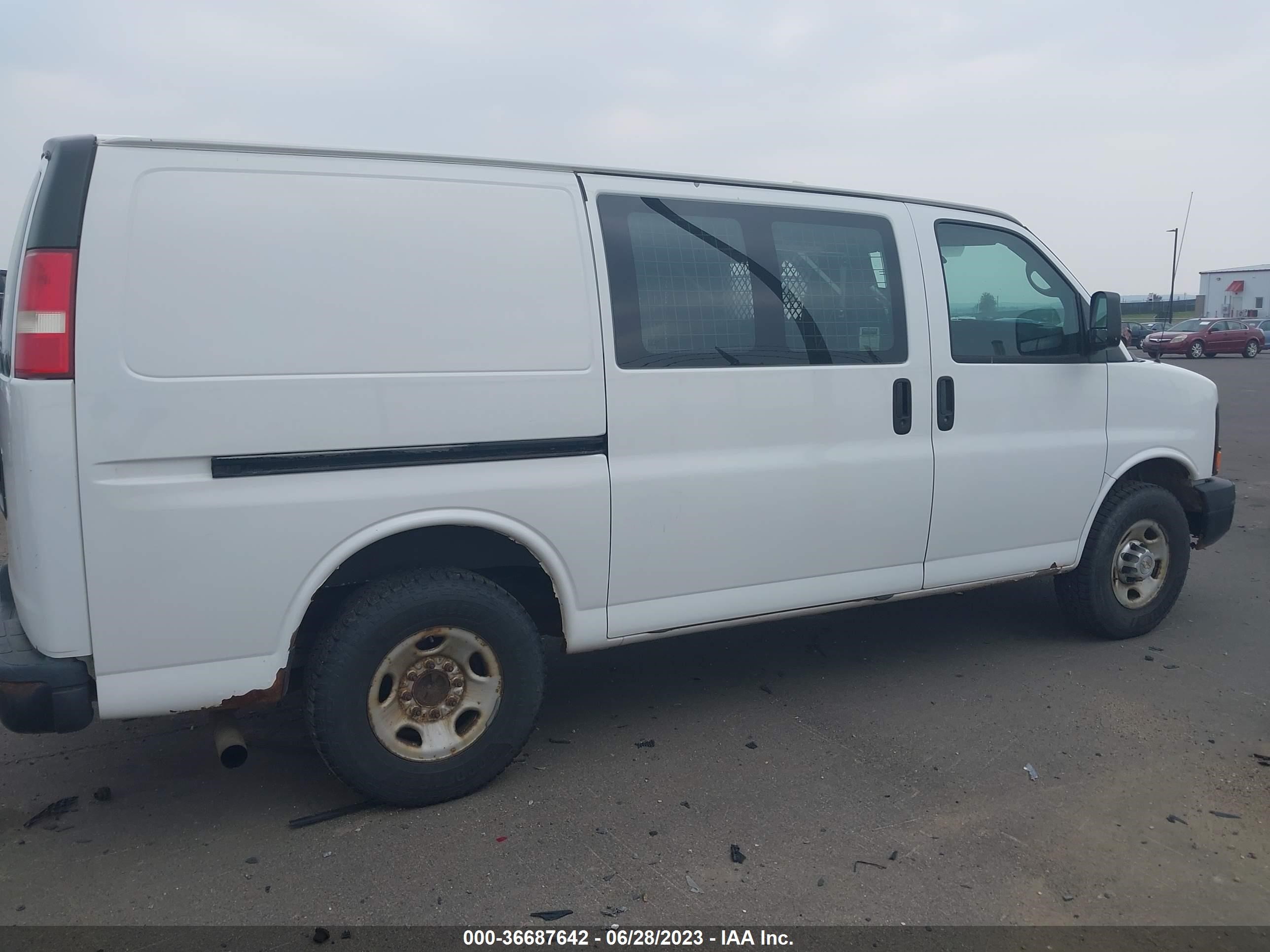 Photo 12 VIN: 1GCWGFCA0C1192788 - CHEVROLET EXPRESS 