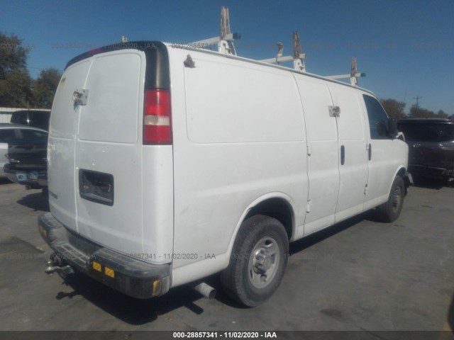 Photo 3 VIN: 1GCWGFCA0D1127246 - CHEVROLET EXPRESS CARGO VAN 