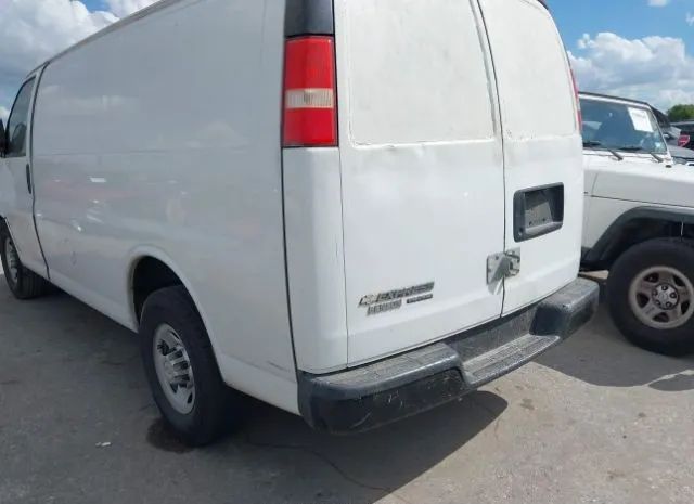 Photo 2 VIN: 1GCWGFCA1C1199751 - CHEVROLET EXPRESS CARGO VAN 