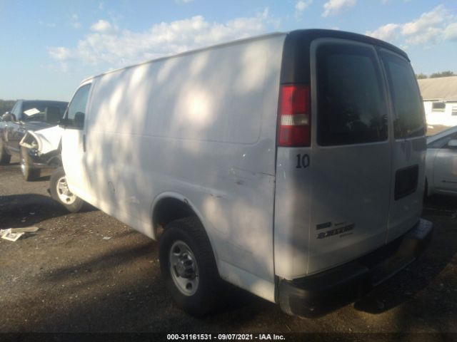 Photo 2 VIN: 1GCWGFCA2B1140531 - CHEVROLET EXPRESS CARGO VAN 