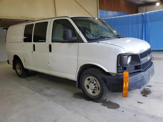 Photo 3 VIN: 1GCWGFCA2B1151626 - CHEVROLET EXPRESS G2 