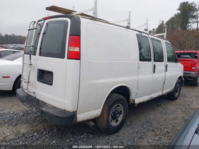 Photo 3 VIN: 1GCWGFCA2B1181600 - CHEVROLET EXPRESS 2500 