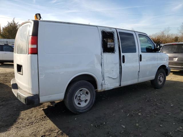 Photo 2 VIN: 1GCWGFCA2B1182620 - CHEVROLET EXPRESS 