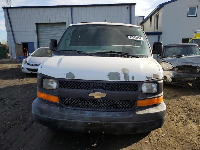 Photo 4 VIN: 1GCWGFCA2B1182620 - CHEVROLET EXPRESS 