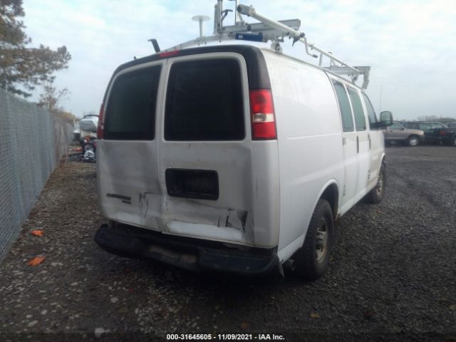 Photo 3 VIN: 1GCWGFCA2C1196860 - CHEVROLET EXPRESS CARGO VAN 