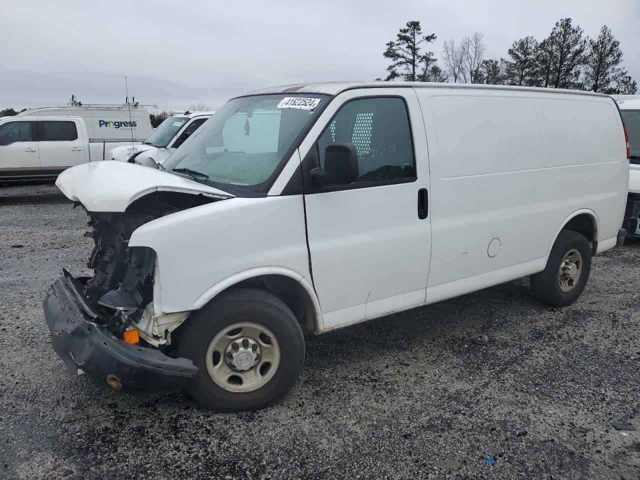 Photo 1 VIN: 1GCWGFCA2D1137101 - CHEVROLET EXPRESS 