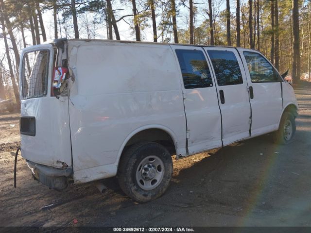 Photo 3 VIN: 1GCWGFCA3B1182223 - CHEVROLET EXPRESS 2500 