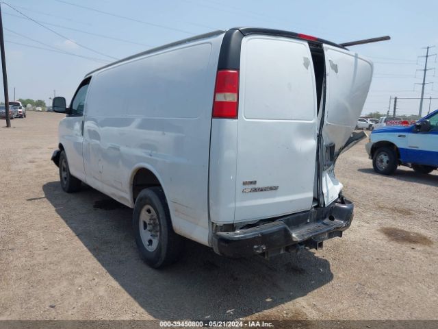 Photo 2 VIN: 1GCWGFCA3B1187177 - CHEVROLET EXPRESS 2500 