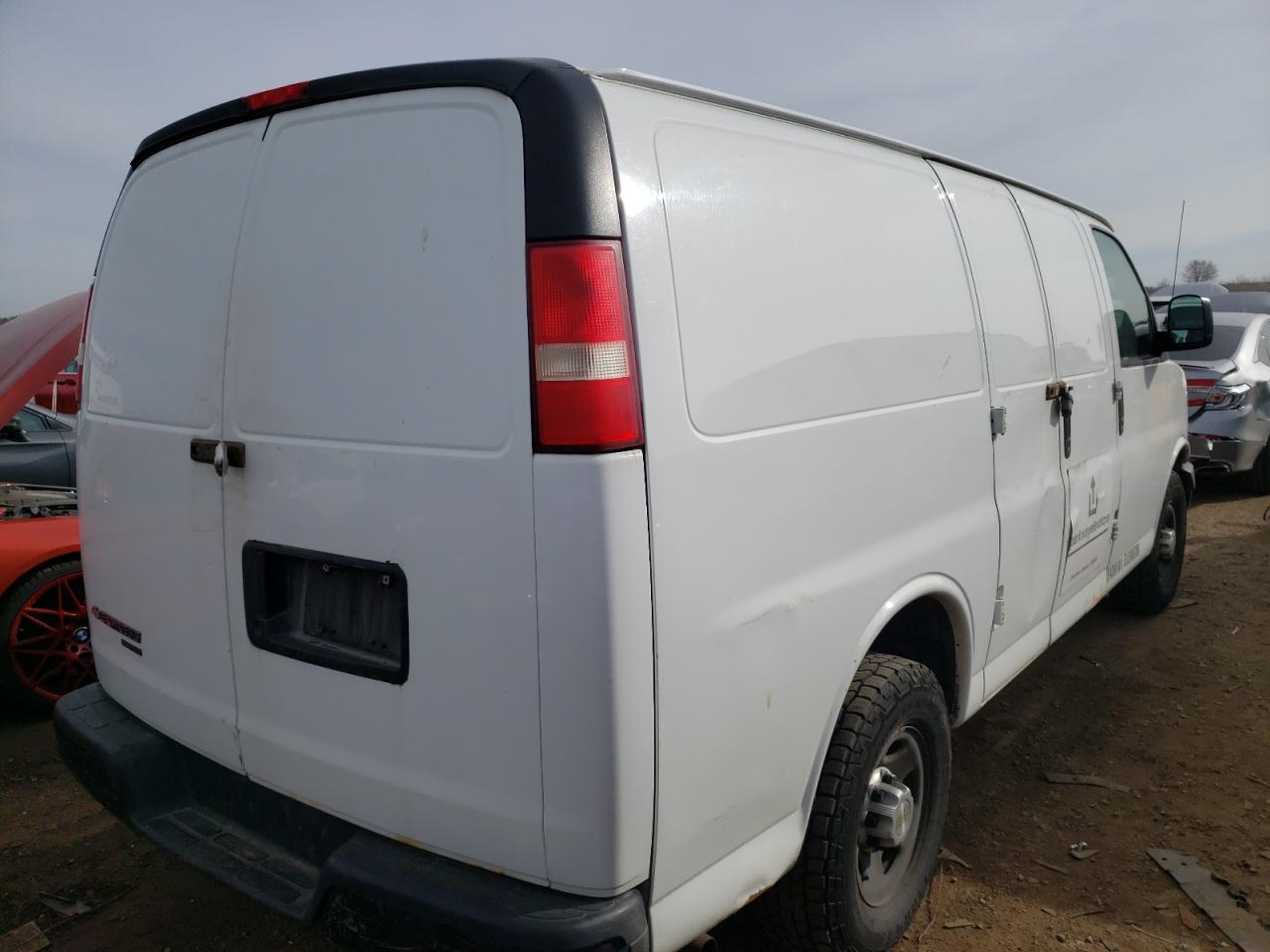 Photo 2 VIN: 1GCWGFCA3D1103510 - CHEVROLET EXPRESS 