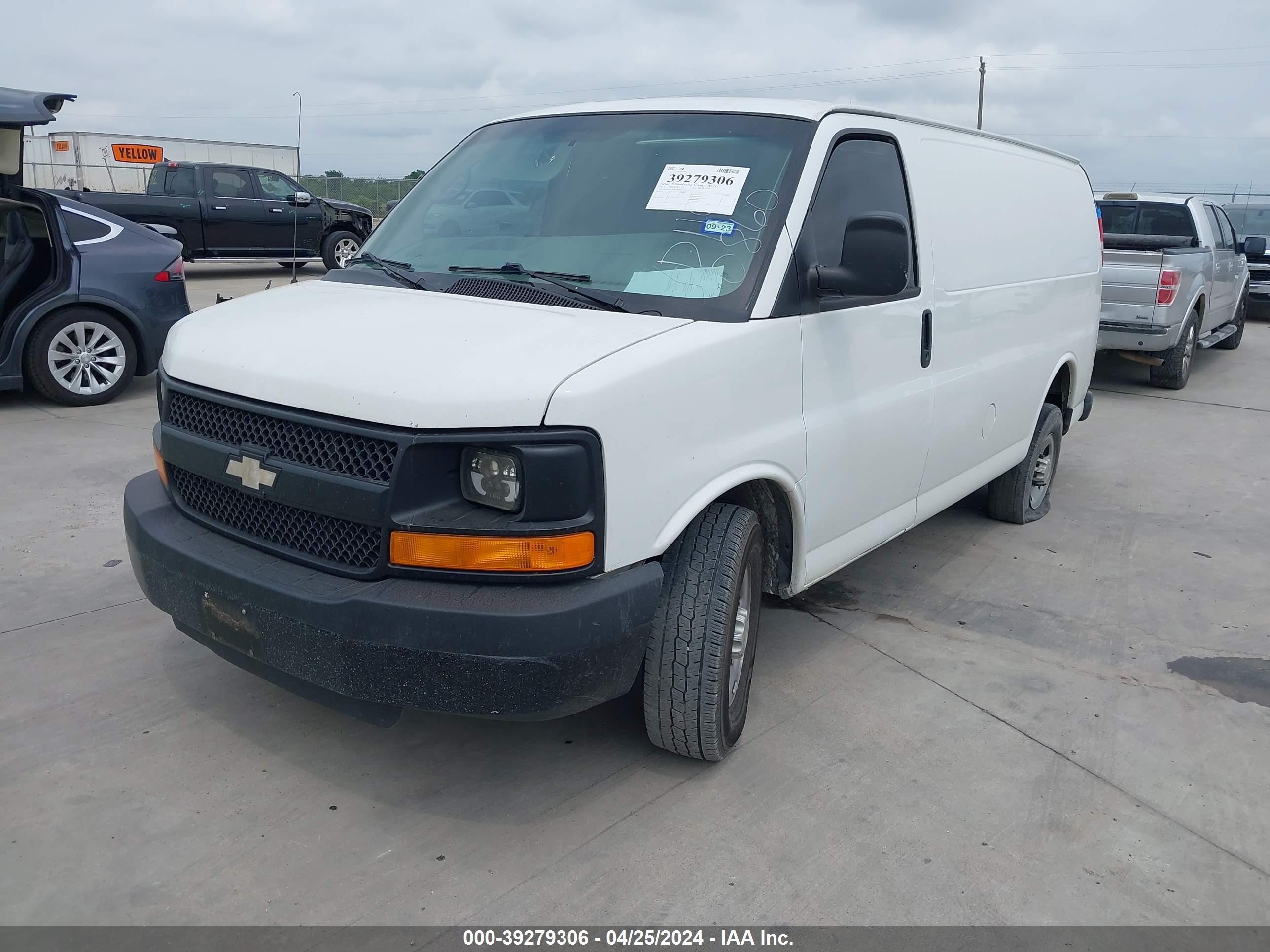 Photo 1 VIN: 1GCWGFCA3D1190860 - CHEVROLET EXPRESS 