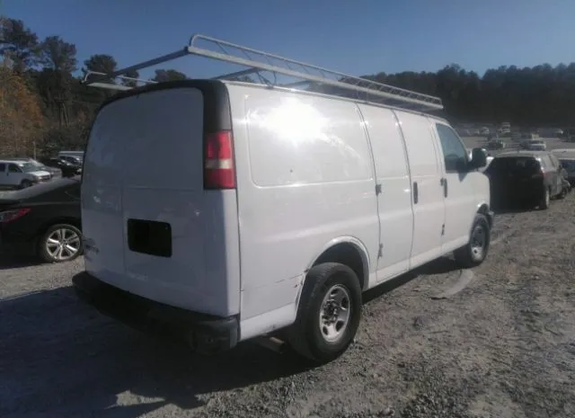 Photo 3 VIN: 1GCWGFCA5C1106343 - CHEVROLET EXPRESS CARGO VAN 