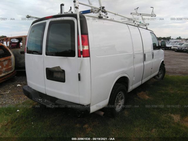 Photo 3 VIN: 1GCWGFCA5C1171533 - CHEVROLET EXPRESS CARGO VAN 