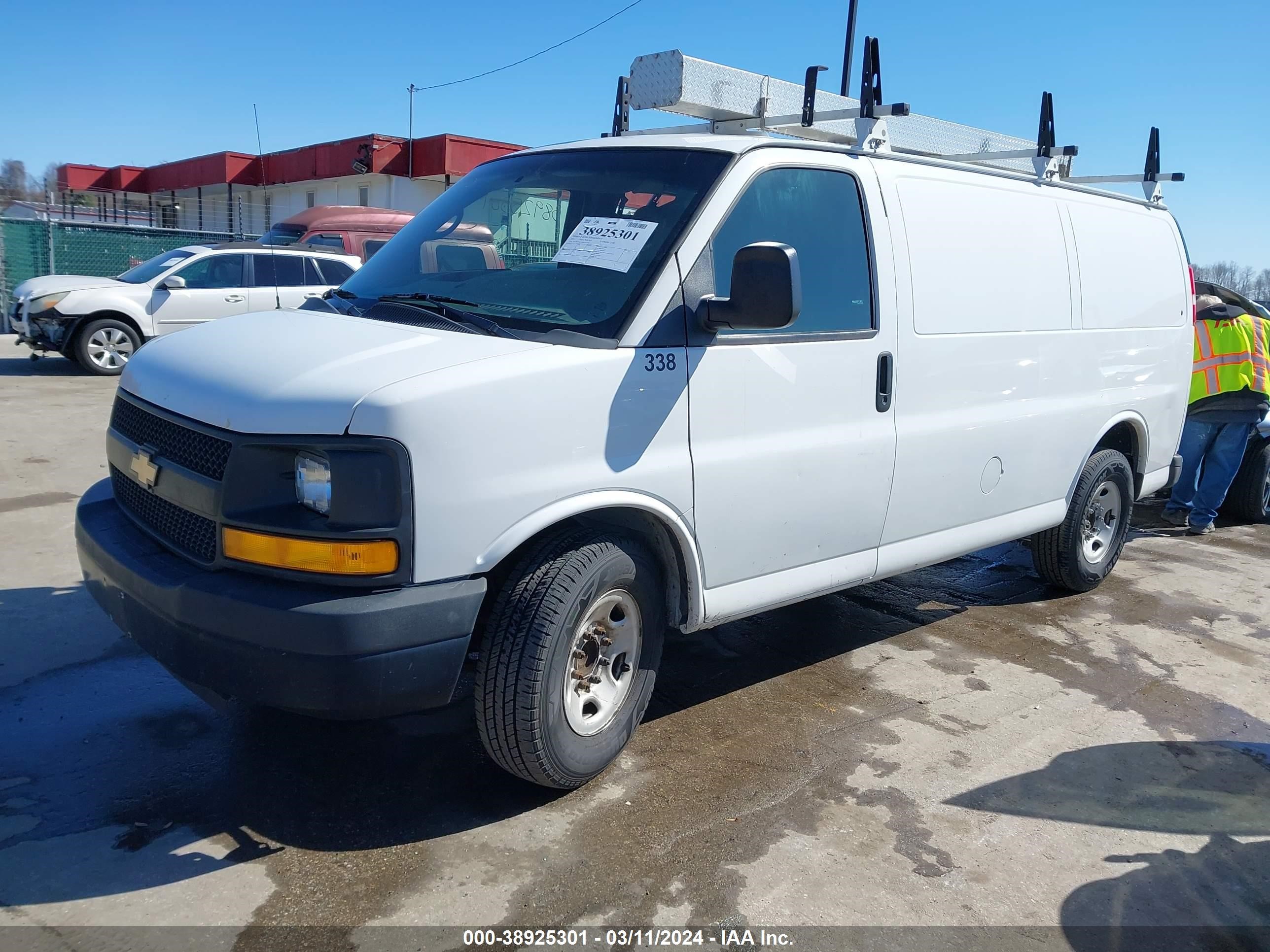 Photo 1 VIN: 1GCWGFCA5D1151218 - CHEVROLET EXPRESS 