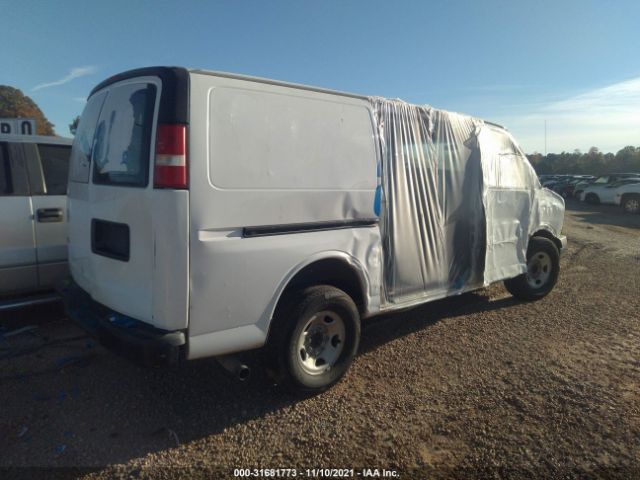 Photo 3 VIN: 1GCWGFCA6B1117866 - CHEVROLET EXPRESS CARGO VAN 