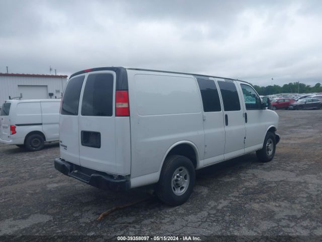 Photo 3 VIN: 1GCWGFCA6B1159518 - CHEVROLET EXPRESS 2500 