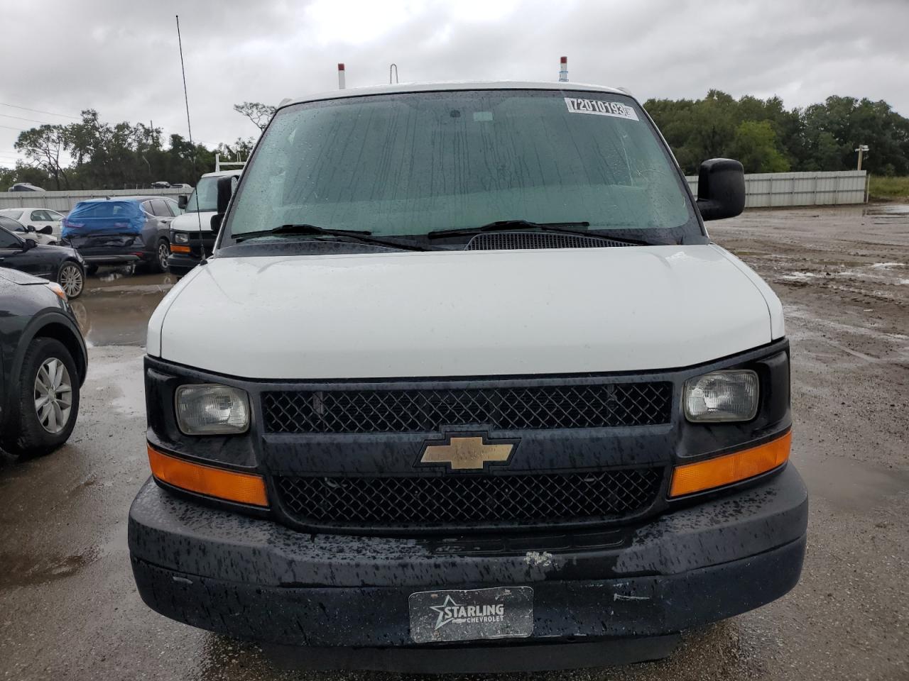 Photo 4 VIN: 1GCWGFCA6E1184990 - CHEVROLET EXPRESS 