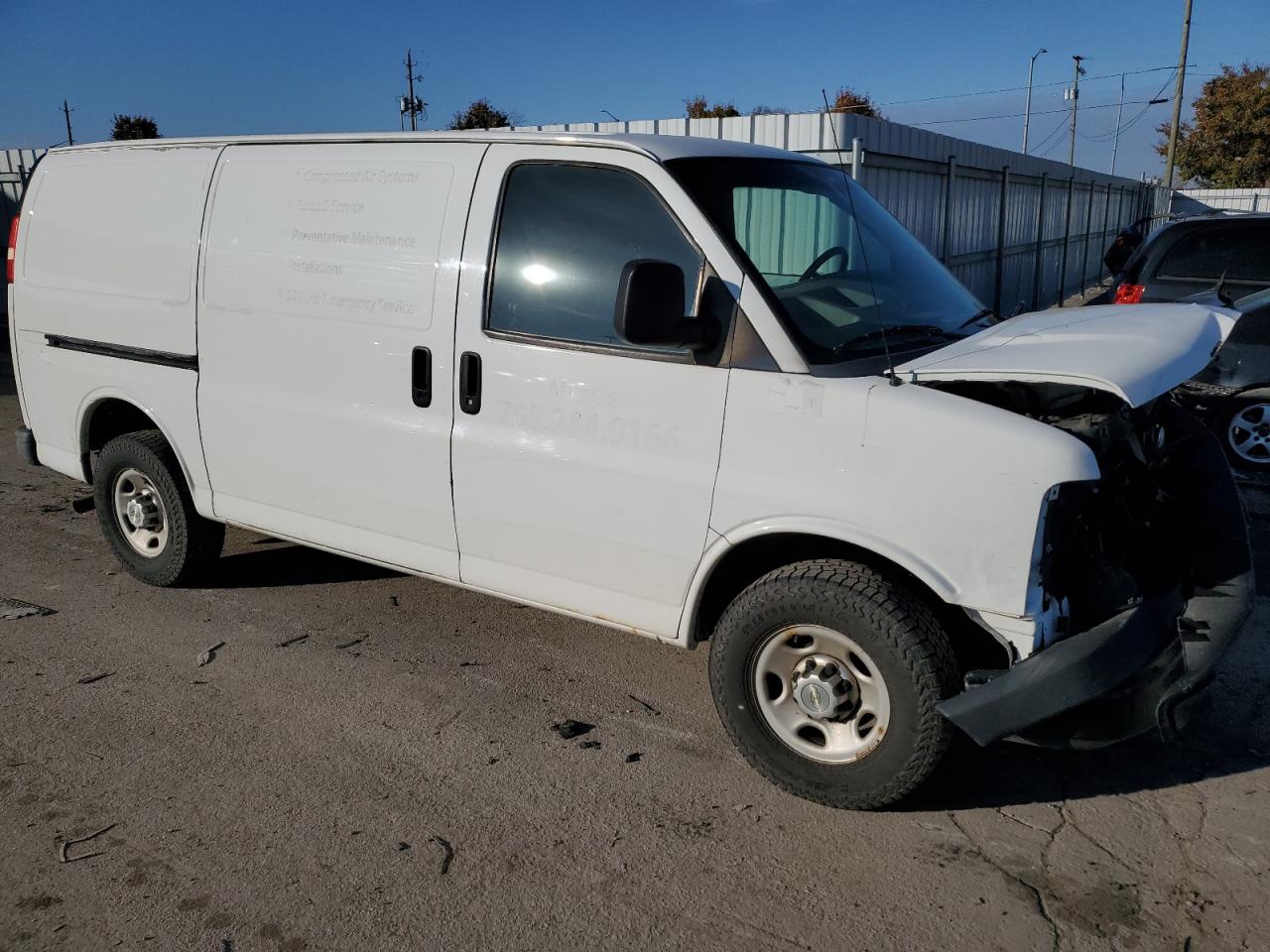 Photo 3 VIN: 1GCWGFCA7C1199544 - CHEVROLET EXPRESS 