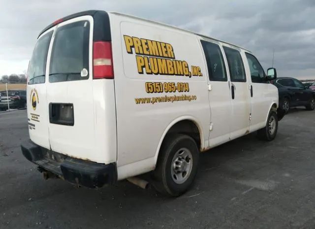 Photo 3 VIN: 1GCWGFCA9B1182050 - CHEVROLET EXPRESS CARGO VAN 