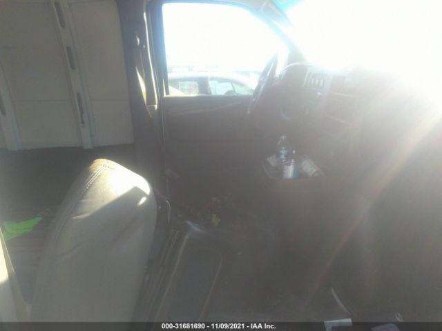 Photo 4 VIN: 1GCWGFCA9C1123498 - CHEVROLET EXPRESS CARGO VAN 