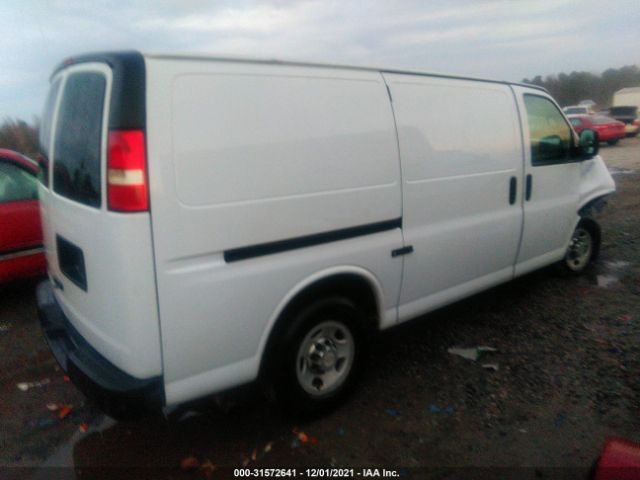 Photo 3 VIN: 1GCWGFCA9C1129379 - CHEVROLET EXPRESS CARGO VAN 